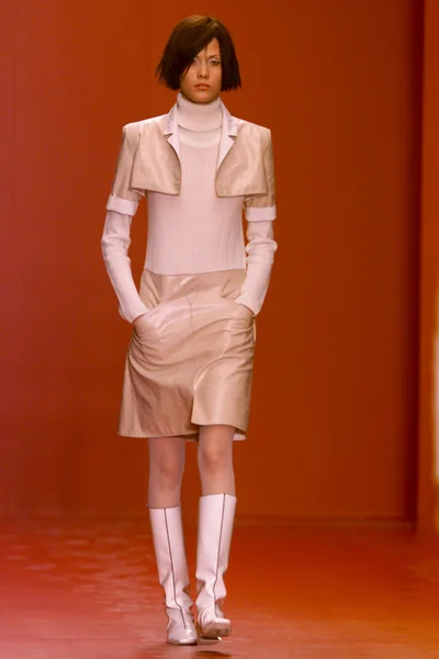 Look 28